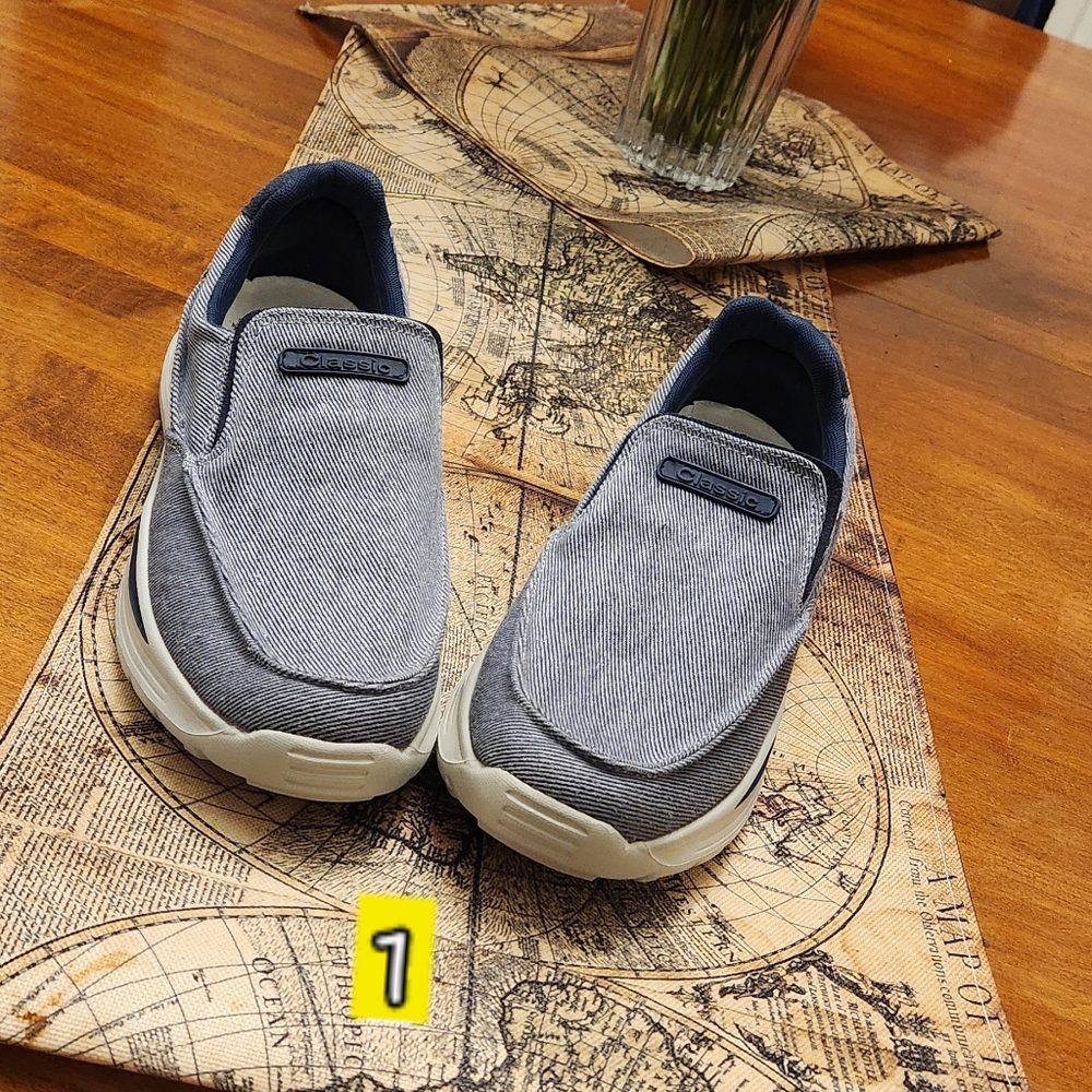 Brand:Classic  Color:Blue  Size:10-11